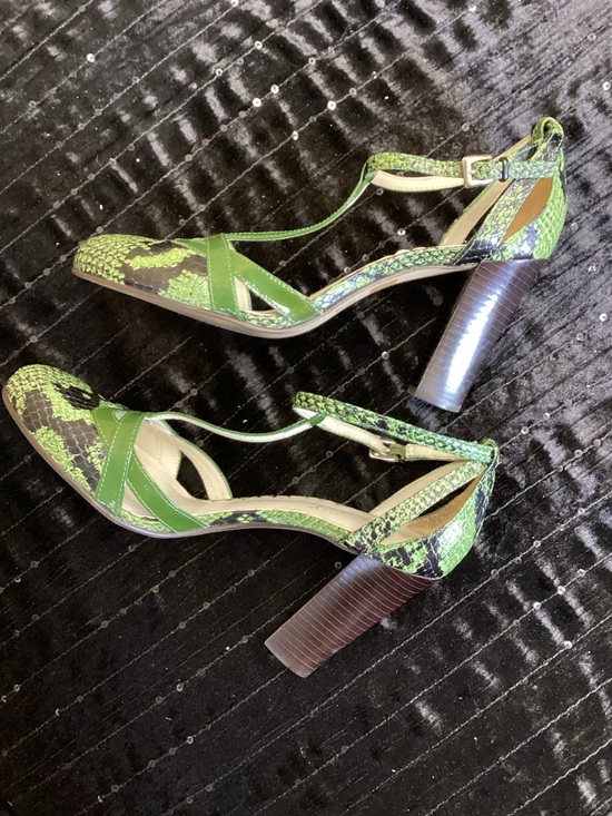 Franco Sarto Shoes - Vintage Franco Sarto Green Snake-Print T-Strap Heels 8M